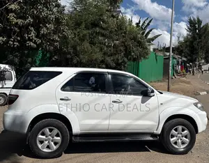 Toyota Fortuner 2012 White
