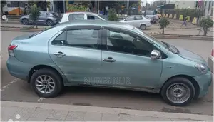 Toyota Yaris 2010 Blue
