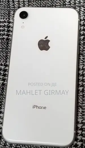 Apple XR 64 GB White