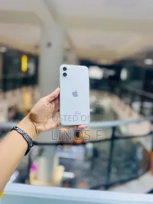 Apple iPhone 11 64 GB White