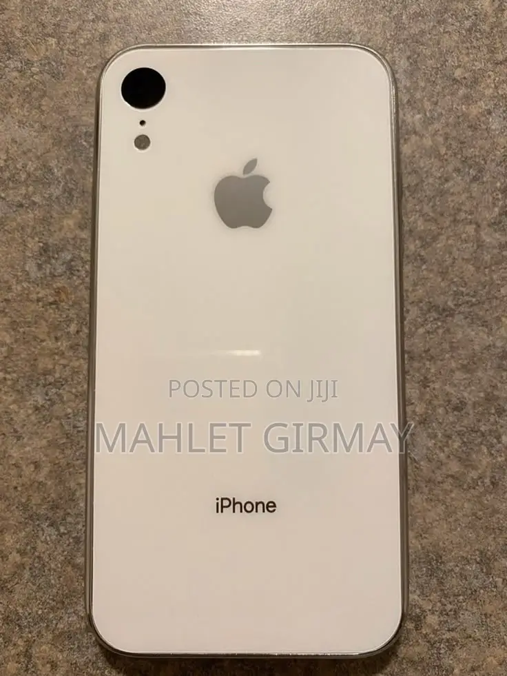 Apple XR 64 GB White