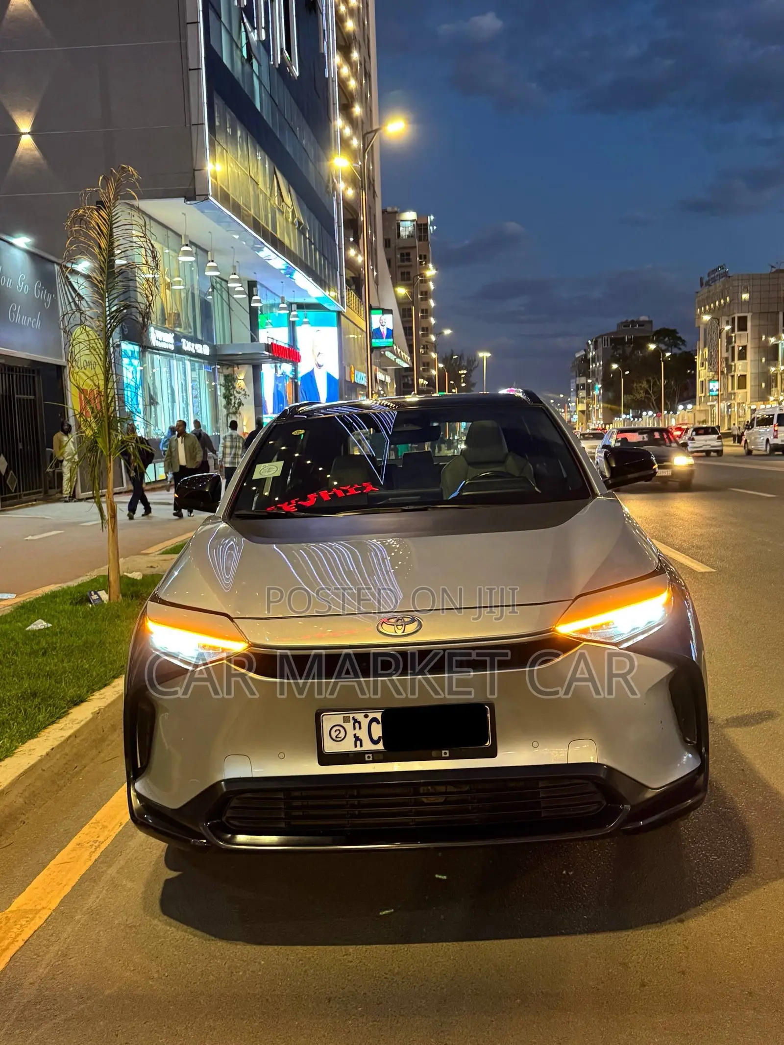 Toyota bZ4X 71.4 kWh AWD 2023 Gray