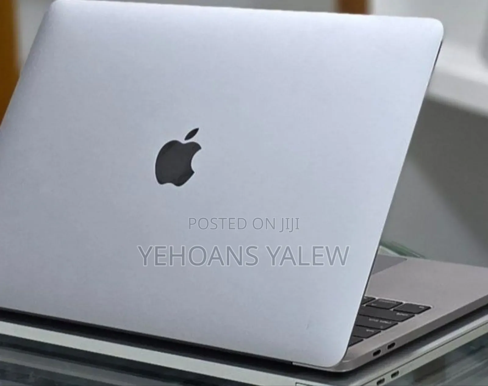 New Laptop Apple MacBook Pro 2019 16GB Intel Core i5 SSD 256GB
