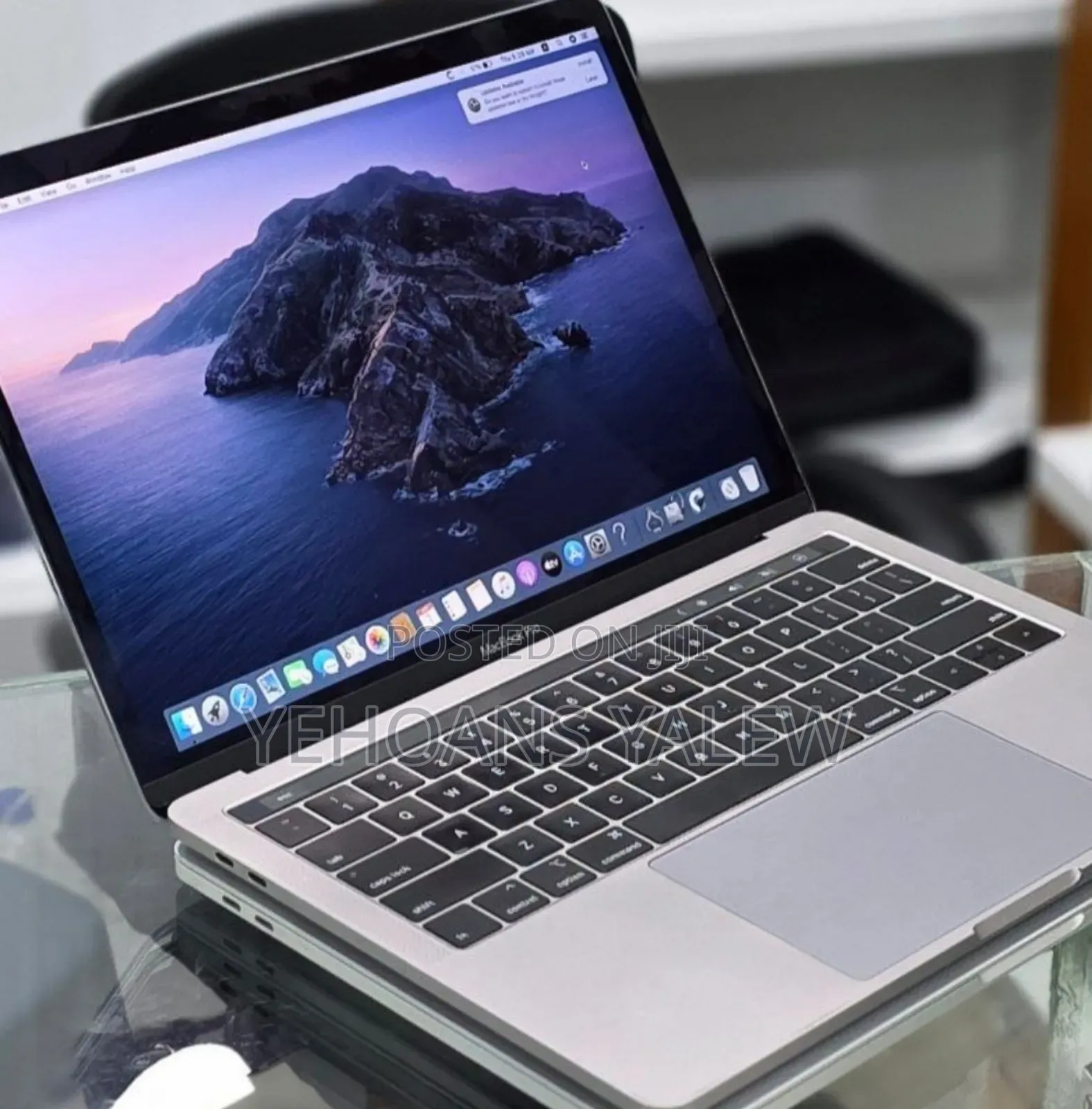 New Laptop Apple MacBook Pro 2019 16GB Intel Core i5 SSD 256GB