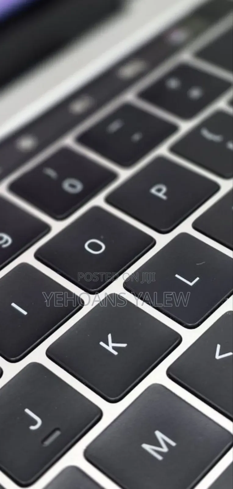 New Laptop Apple MacBook Pro 2019 16GB Intel Core i7 SSD 256GB