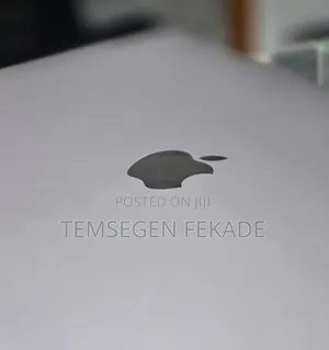 New Laptop Apple MacBook Pro 2019 16GB Intel Core i5 SSD 256GB