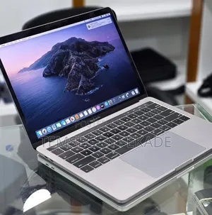 New Laptop Apple MacBook Pro 2019 16GB Intel Core i5 SSD 256GB