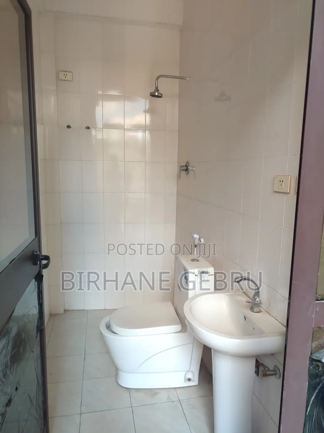 7bdrm House in G+2 House For Rent, Nifas Silk-Lafto for rent