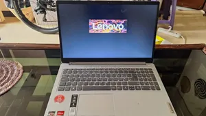 Laptop Lenovo IdeaPad 1 8GB AMD Ryzen 7 SSD 256GB