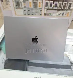 New Laptop Apple MacBook Pro M1 32GB Apple M1 Max SSD 1T