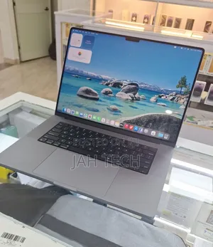 New Laptop Apple MacBook Pro M1 32GB Apple M1 Max SSD 1T