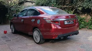 Toyota Yaris 2014 Red
