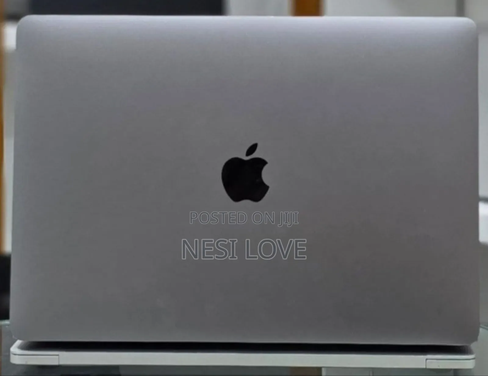 New Laptop Apple MacBook Pro 2019 16GB Intel Core i5 SSD 256GB
