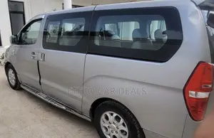 Hyundai Starex 2016 Silver