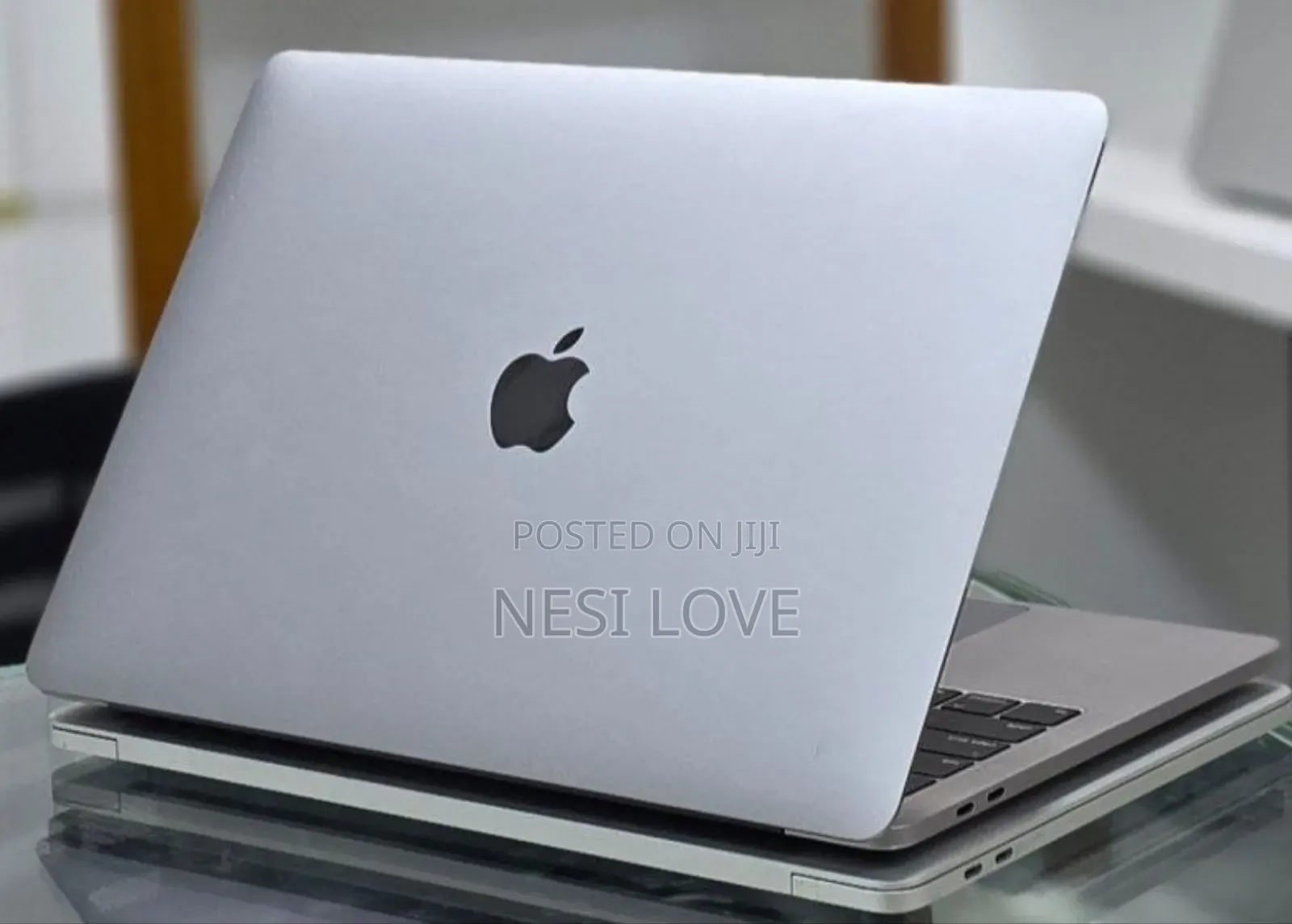 New Laptop Apple MacBook Pro 2019 16GB Intel Core i5 SSD 256GB