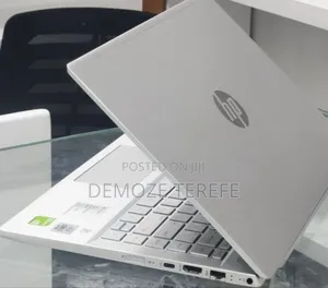 New Laptop HP Pavilion 15 8GB Intel Core i5 SSD 512GB