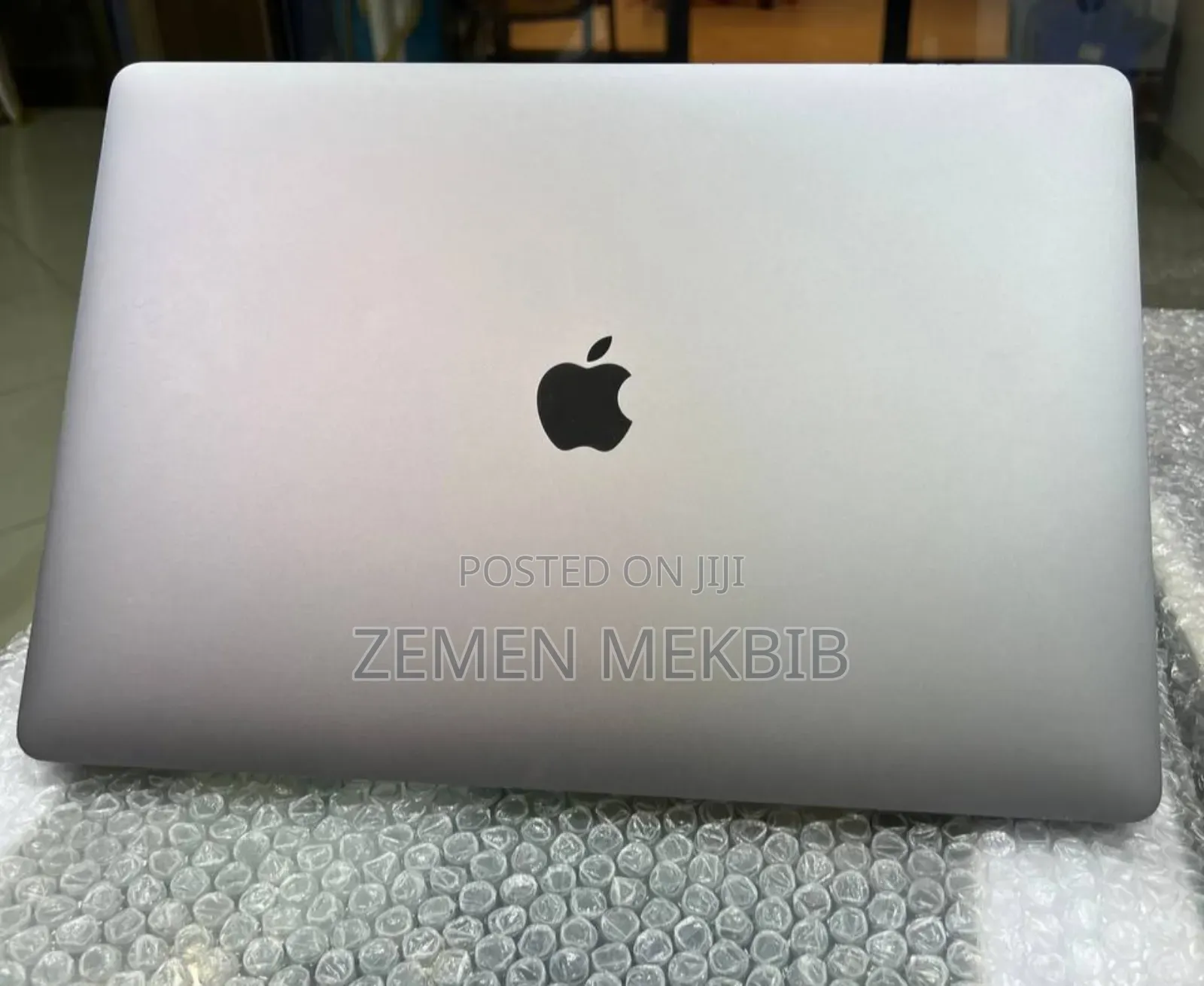 New Laptop Apple MacBook Pro 2017 16GB Intel Core i7 SSD 512GB
