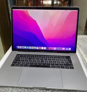 New Laptop Apple MacBook Pro 2017 16GB Intel Core i7 SSD 512GB