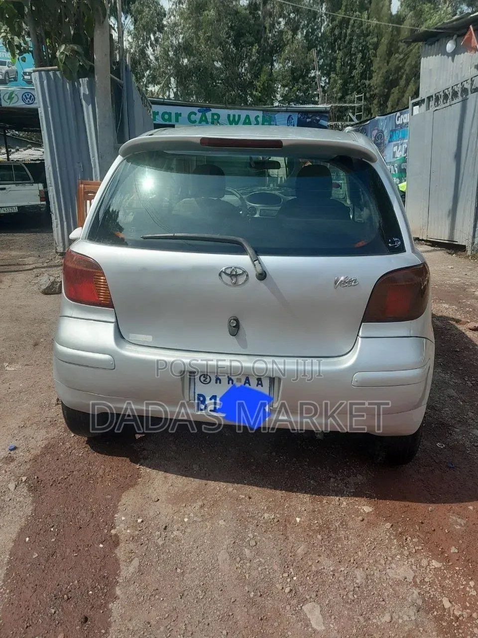 Toyota Vitz 2002 Silver