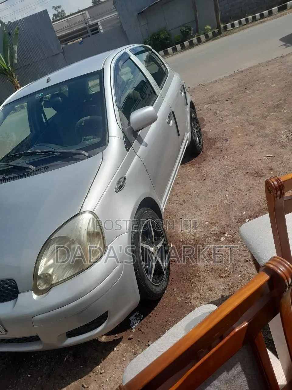 Toyota Vitz 2002 Silver