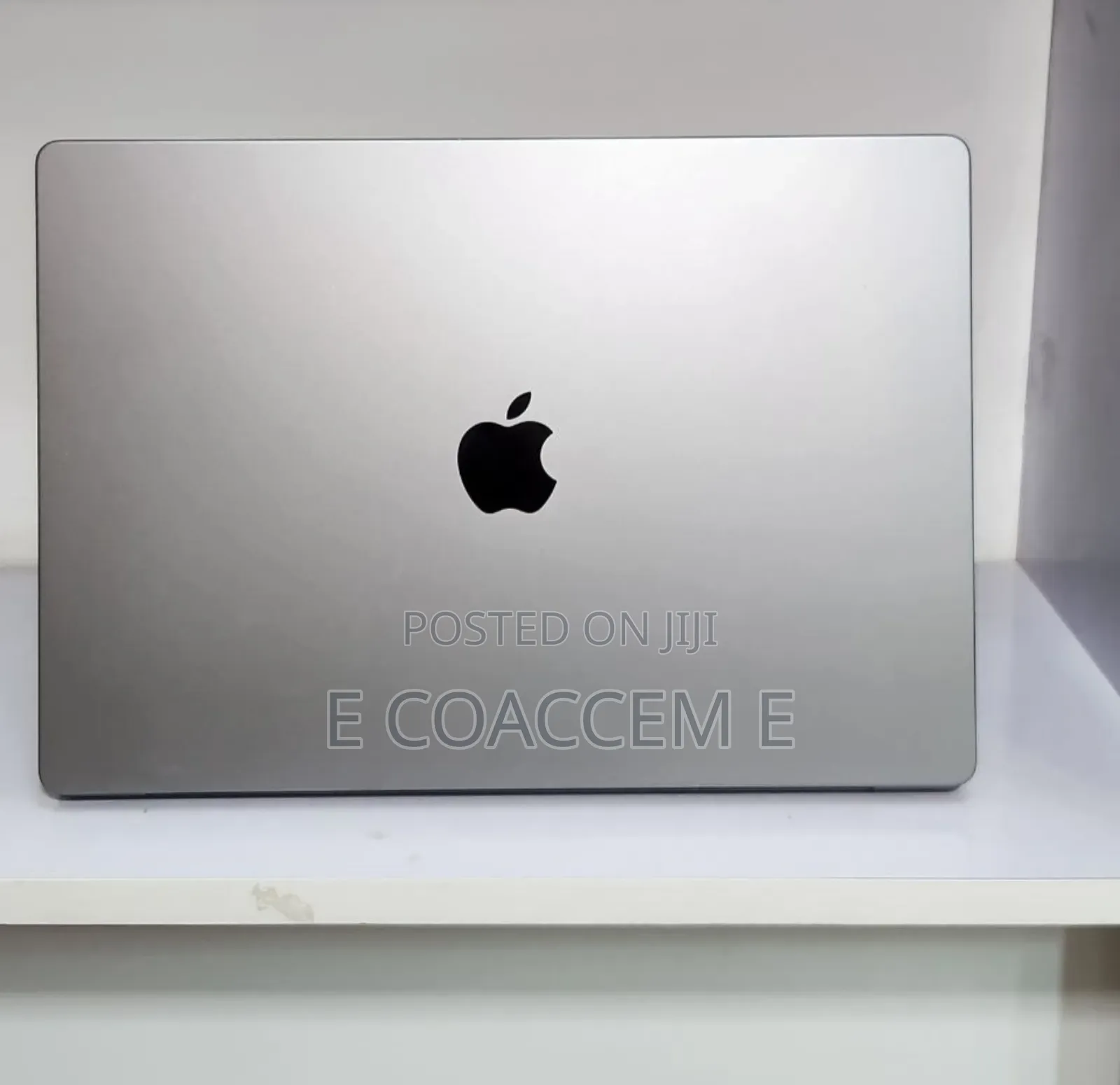 New Laptop Apple MacBook 16GB SSD 512GB
