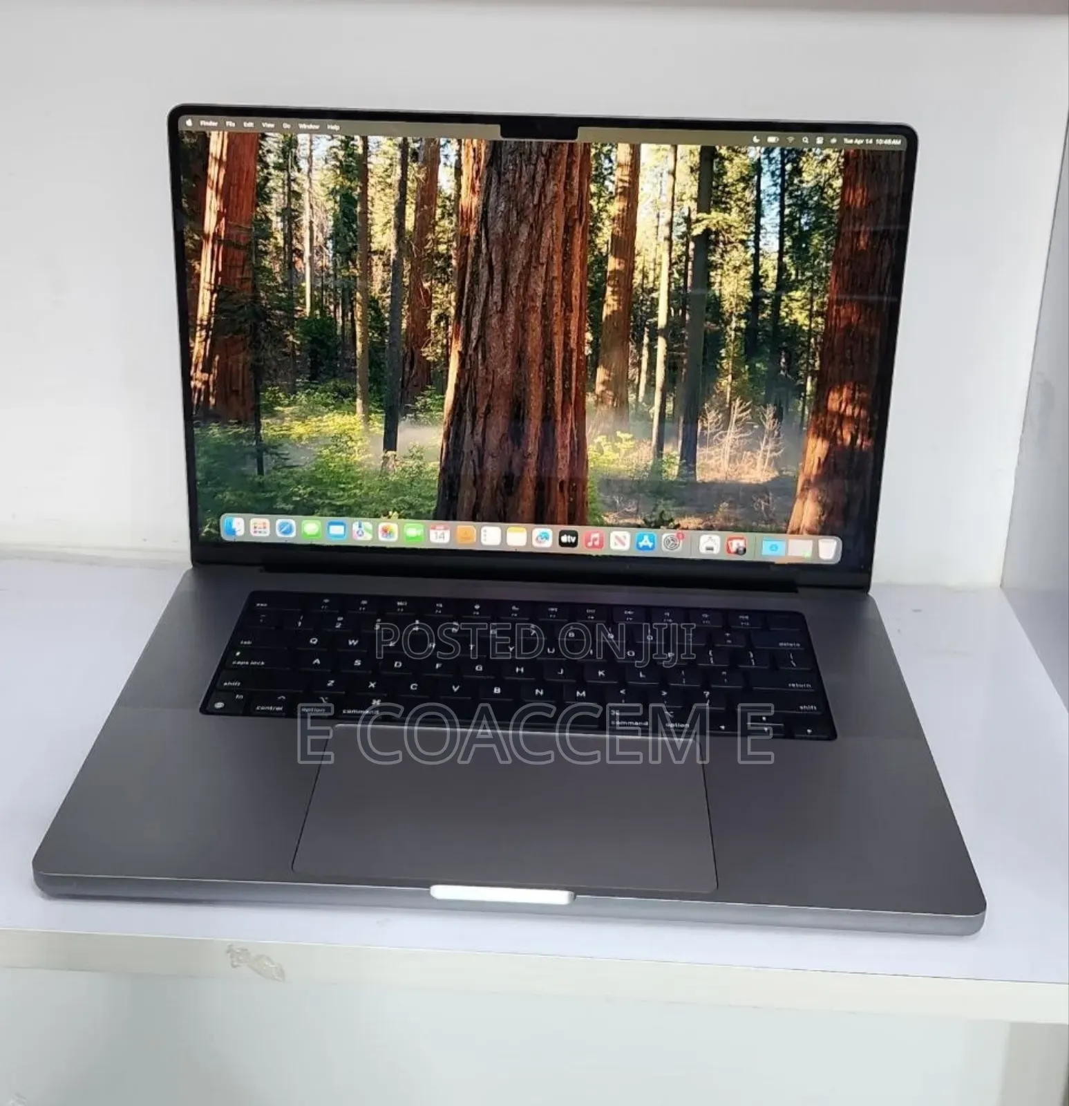New Laptop Apple MacBook 16GB SSD 512GB