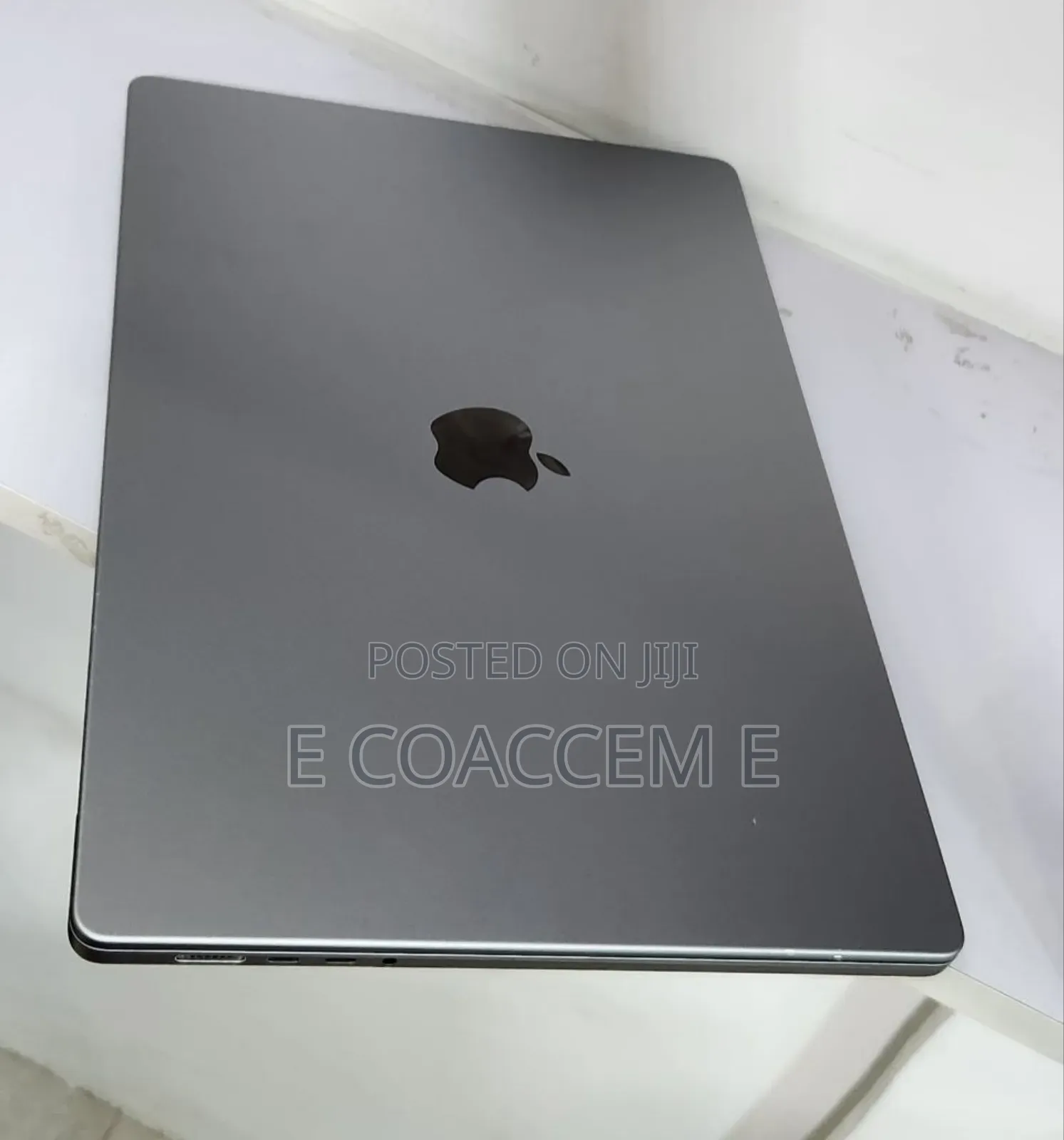 New Laptop Apple MacBook 16GB SSD 512GB