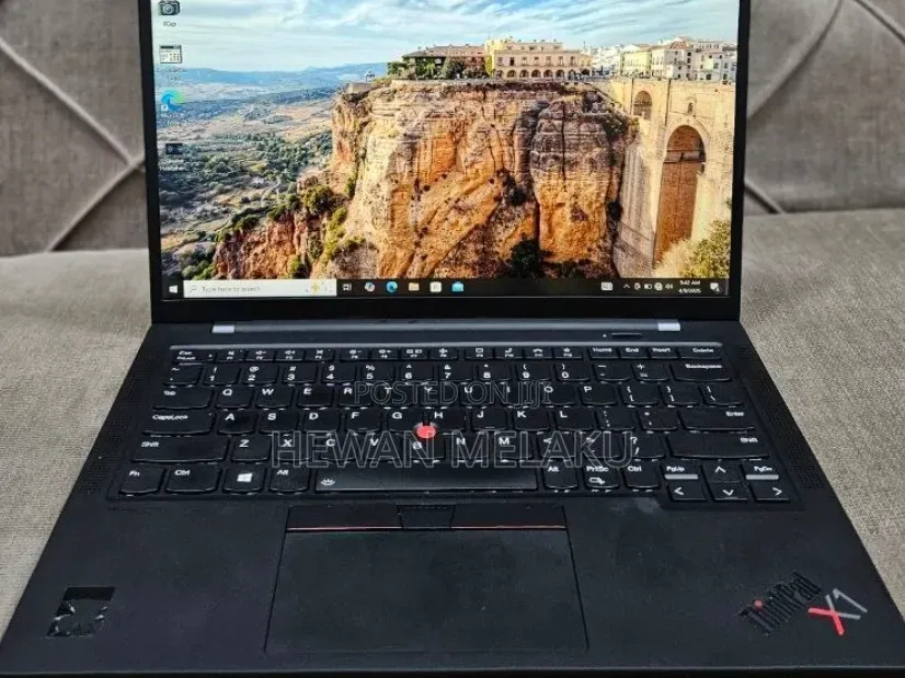 New Laptop Lenovo ThinkPad X1 Carbon 16GB Intel Core i7 SSD 512GB