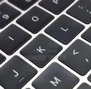 New Laptop Apple MacBook 16GB Intel Core i7 SSD 256GB