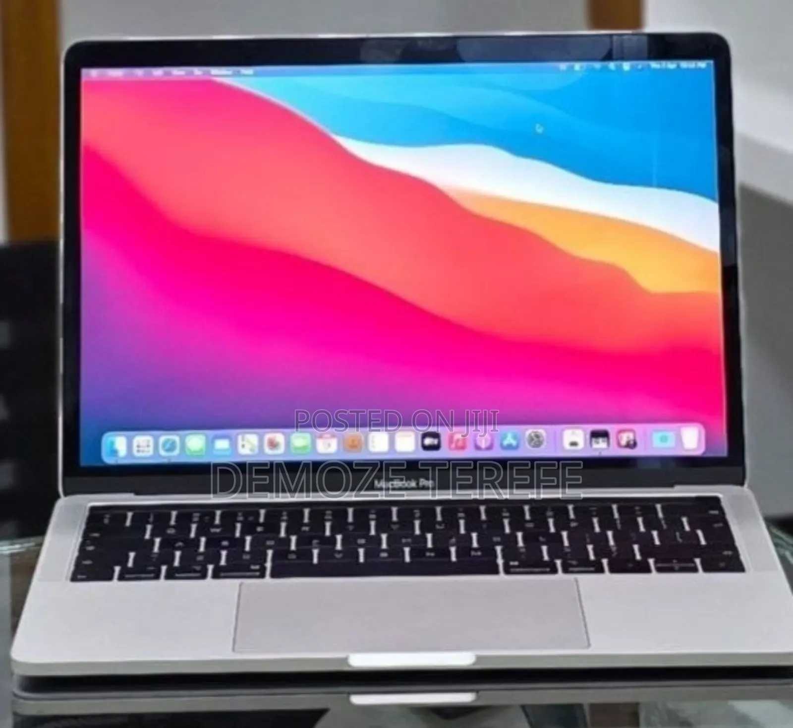 New Laptop Apple MacBook 16GB Intel Core i7 SSD 256GB