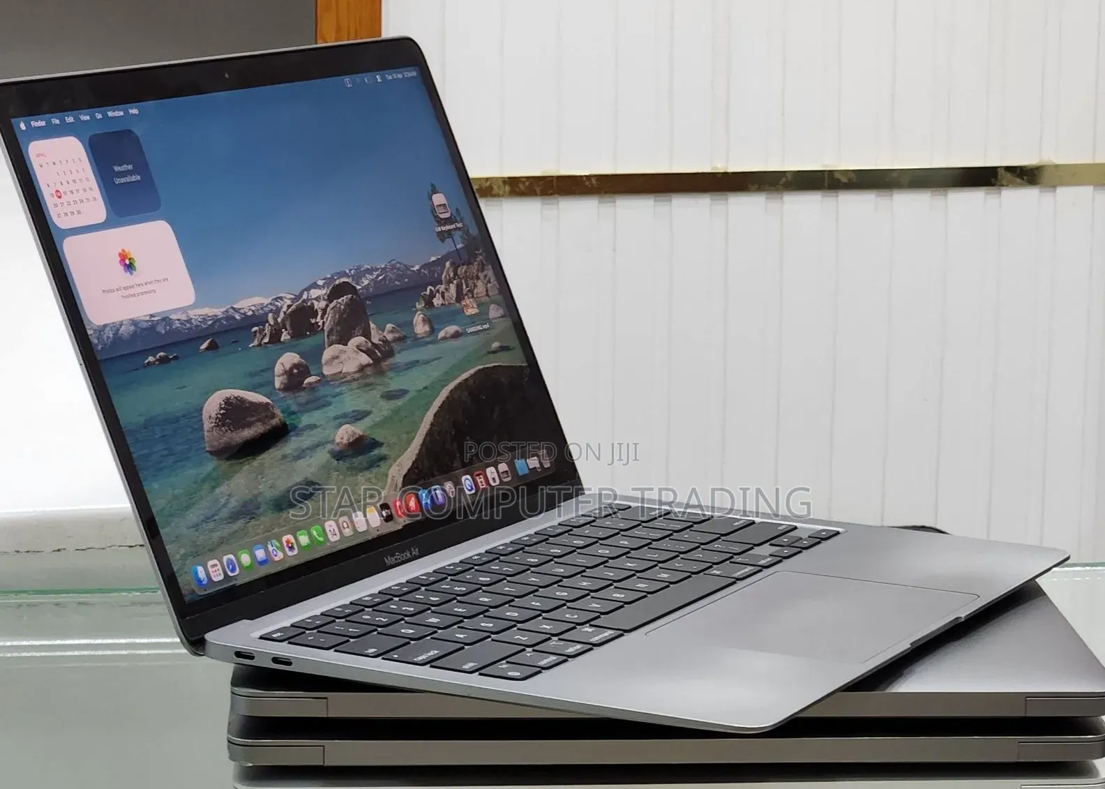 New Laptop Apple MacBook Air 2020 M1 8GB Apple M1 SSD 256GB