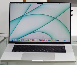 New Laptop Apple MacBook Pro M1 16GB Apple M1 Pro SSD 512GB