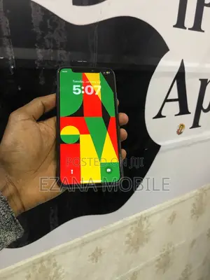 Apple iPhone X 64 GB White