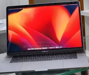 New Laptop Apple MacBook Pro 2017 16GB Intel Core i7 SSD 512GB