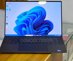 New Laptop Apple MacBook 8GB Apple M1 SSD 256GB