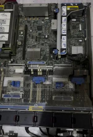Server HP ProLiant DL380P Gen8 32GB Intel Xeon HDD 350GB