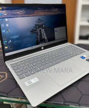 New Laptop HP Stream Notebook 16GB Intel Core i5 SSD 1T