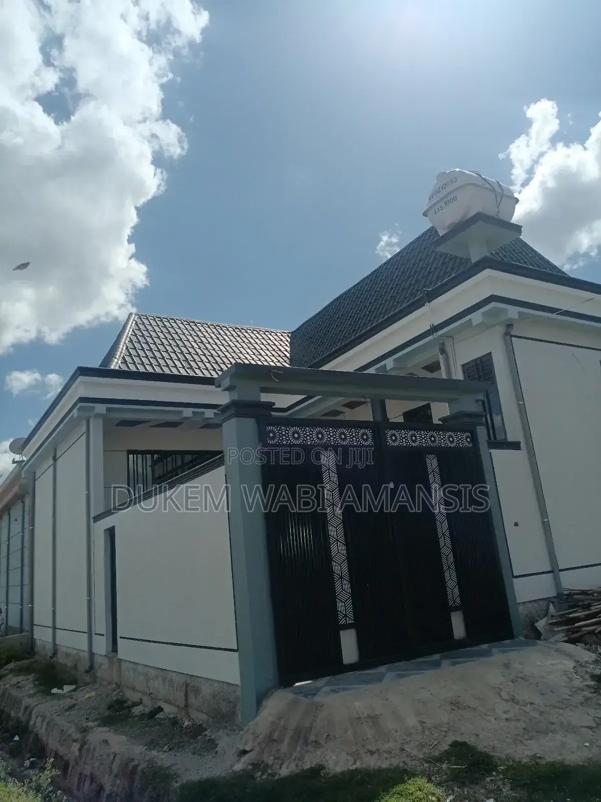 Furnished 8bdrm House in Dukam, East Shewa for sale