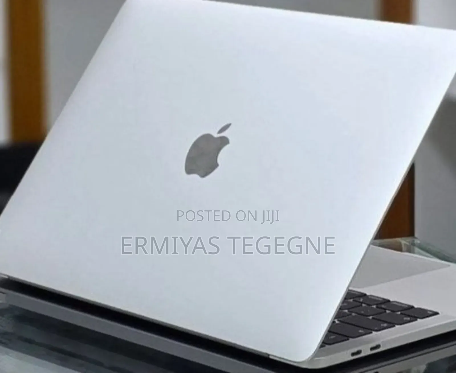 New Laptop Apple MacBook Pro M1 16GB Intel Core i7 SSD 512GB