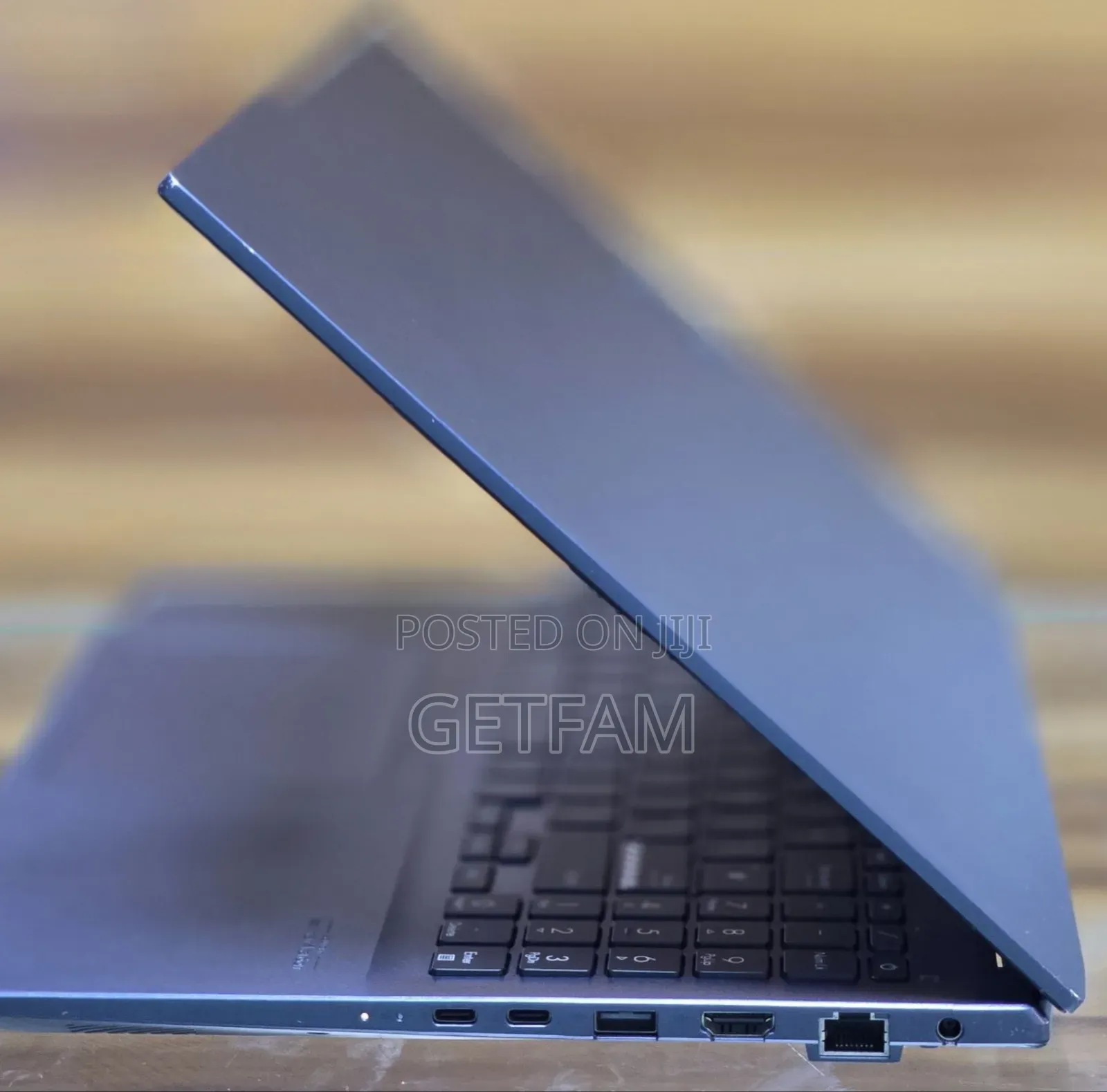 New Laptop Asus ZenBook UX303LA 16GB Intel Core i7 SSD 512GB
