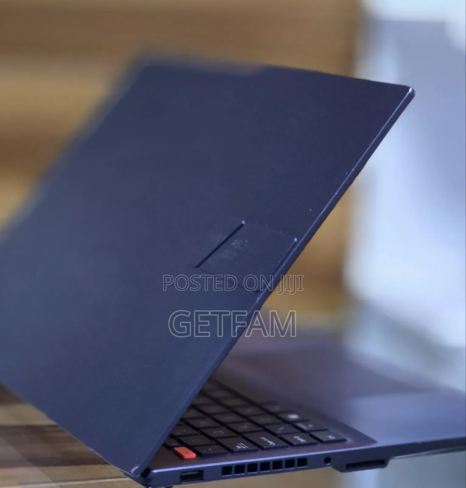 New Laptop Asus ZenBook UX303LA 16GB Intel Core i7 SSD 512GB