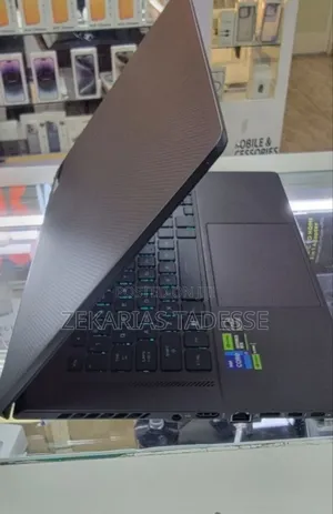 New Laptop Asus ROG Zephyrus G15 16GB Intel Core i7 SSD 1T