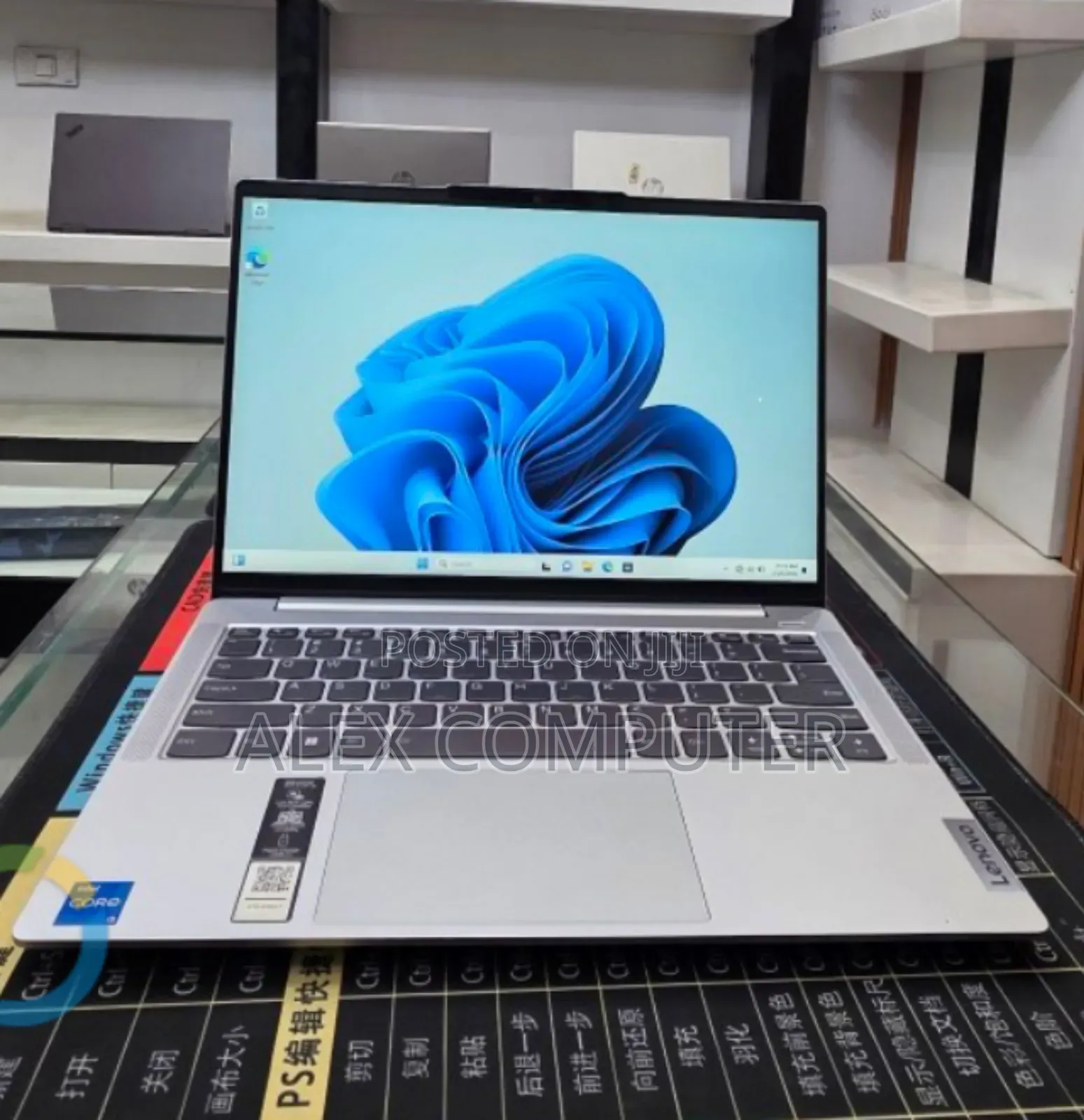New Lenovo IdeaPad 5 Slim 13th Gen i7 16GB Intel Core i5 SSD 512GB