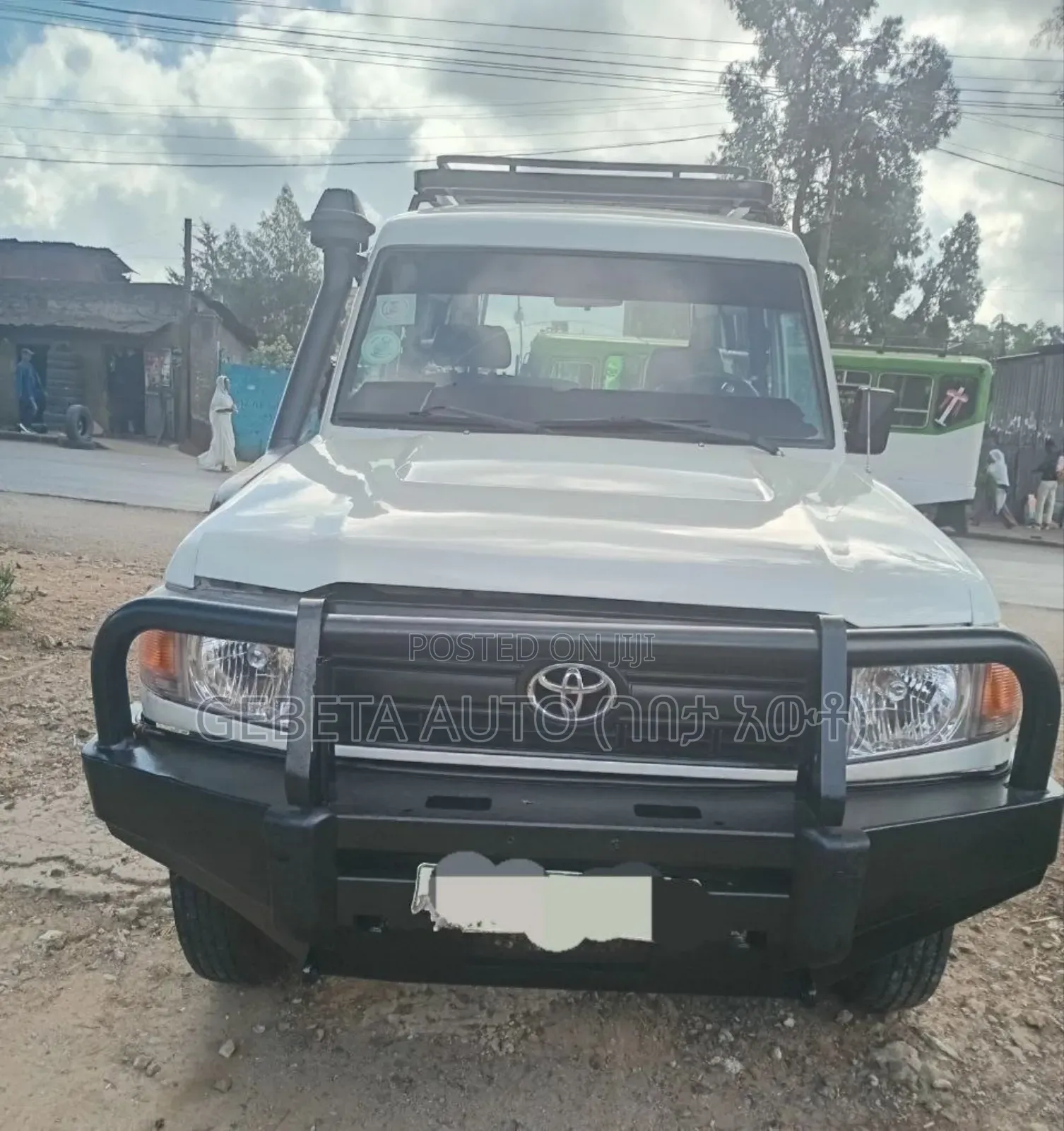 Toyota Land Cruiser 2008 White