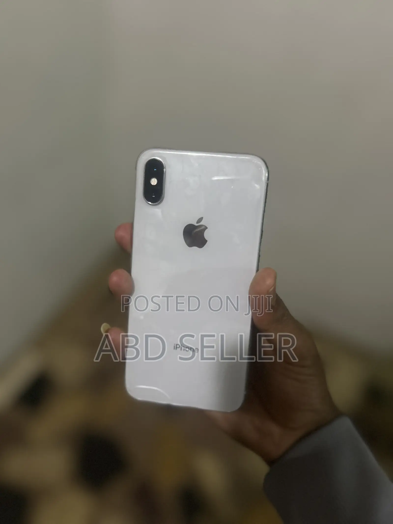 Apple iPhone X 64 GB White