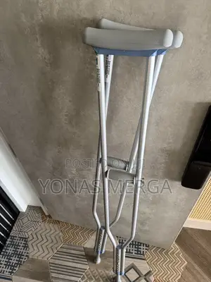 Crutches durasafe Shoulder Crutches – 5925 (S) 1 Pair