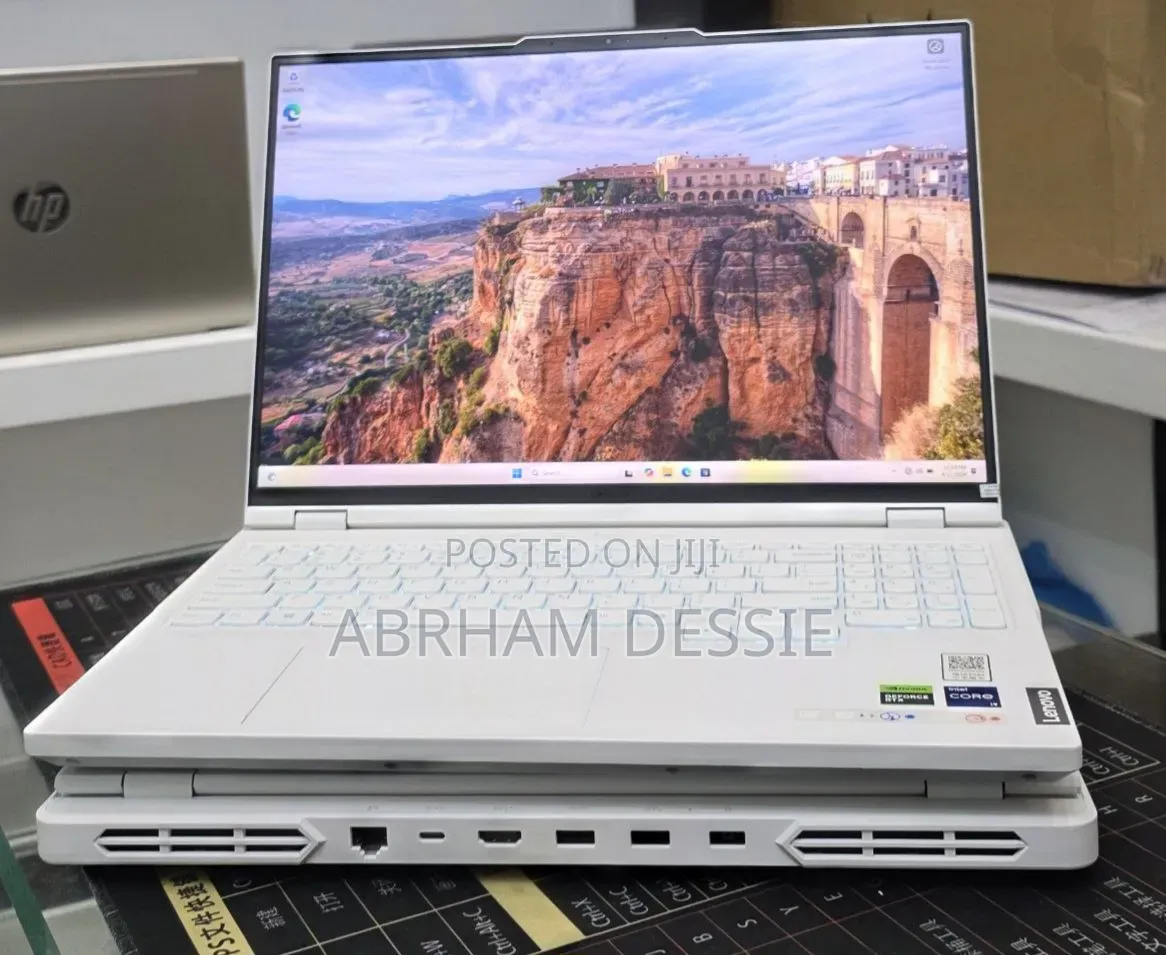 New Laptop Lenovo 16GB Intel Core i9 SSD 1T