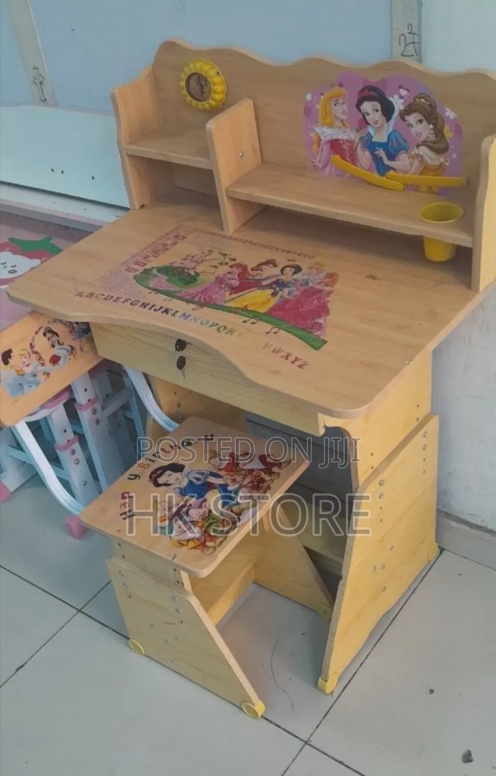 Cute Modern Kids Study Table + Chair Set