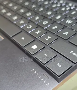 New Laptop HP Spectra 13 16GB Intel Core i7 SSD 1T