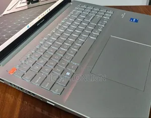 New Laptop Asus VivoBook 15 X505BA 16GB Intel Core i5 SSD 512GB